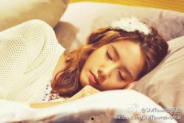 韩国明星睡觉图片,揭秘他们的睡眠日常