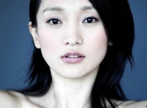 中国个女明星视频,揭秘中国女明星的时尚风采与魅力瞬间